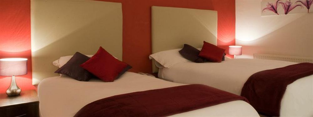 Haveli Hotel Hensol Luaran gambar